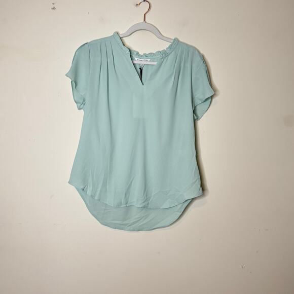 41 Hawthorn Women Tiffiny Tulip Sleeve Split Neck Blouse Green NWT Size M - Picture 3 of 9